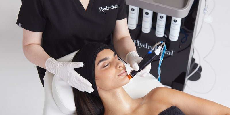 Hydrafacial by Yanabeauté: La Scelta Perfetta per una Pelle Luminosa in Estate